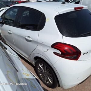 PEUGEOT 208 1.2 ACCESS AÑO 2016 - Imagen 4