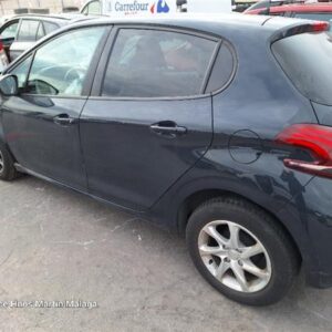 PEUGEOT 208 1.2 ACCESS AÑO 2016 - Imagen 4