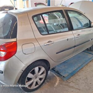 RENAULT CLIO III 1.6 16V AÑO 2006 - Imagen 4