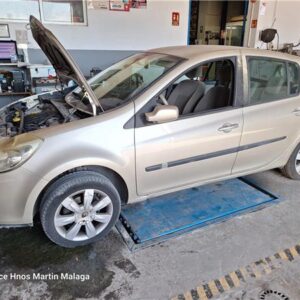 RENAULT CLIO III 1.6 16V AÑO 2006 - Imagen 2