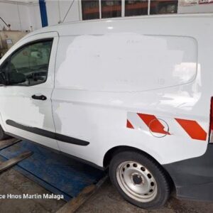 FORD TRANSIT COURIER 1.6 AMBIENTE AÑO 2016 - Imagen 4