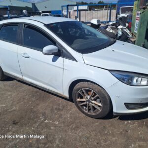 FORD FOCUS BERLINA 1.0 BUSINESS AÑO 2015 - Imagen 1
