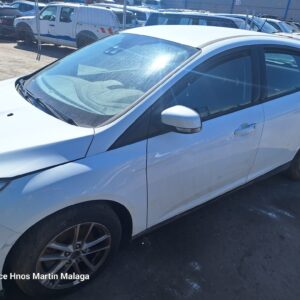 FORD FOCUS BERLINA 1.0 BUSINESS AÑO 2015 - Imagen 2