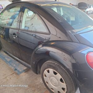 VOLKSWAGEN NEW BEETLE BERLINA AÑO 2000 - Imagen 3