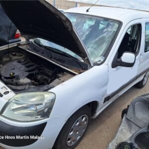 PEUGEOT PARTNER 1.9 COMBISPACE AÑO 2004 - Imagen 1