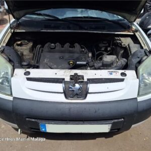 PEUGEOT PARTNER 1.9 COMBISPACE AÑO 2004 - Imagen 6