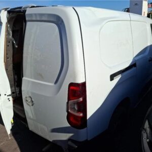 OPEL COMBO LIFE E 1.5 EDITION AÑO 2023 - Imagen 4