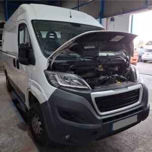 PEUGEOT BOXER FURGÓN 2.0 335 AÑO 2017 - Imagen 1