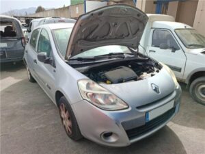 RENAULT CLIO III 1.2 AUTHENTIQUE AÑO 2012