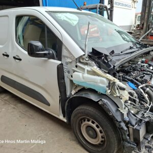 PEUGEOT PARTNER 1.5 BASICO AÑO 2025 - Imagen 1
