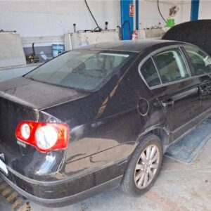 VOLKSWAGEN PASSAT BERLINA 2.0 TDI AÑO 2010 - Imagen 3