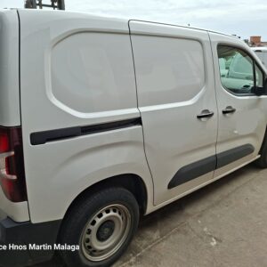 PEUGEOT PARTNER 1.5 BASICO AÑO 2025 - Imagen 3