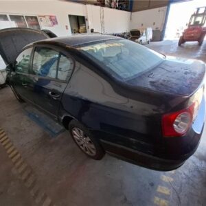 VOLKSWAGEN PASSAT BERLINA 2.0 TDI AÑO 2010 - Imagen 4