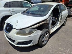 SEAT LEON 1.6 TDI AÑO 2010