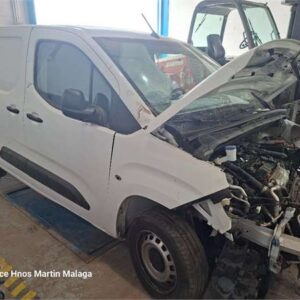 CITROEN BERLINGO COMBI 1.5 AÑO 2021 - Imagen 2