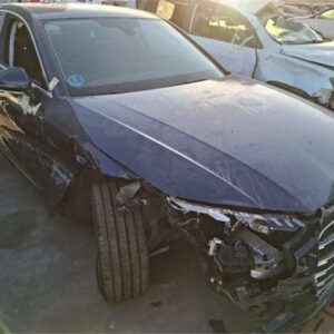 AUDI A4 BERLINDA HÍBRIDO SUAVE AÑO 2024 - Imagen 2