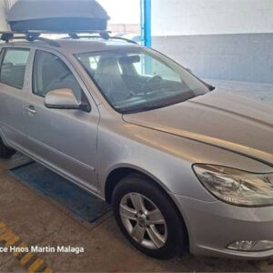 SKODA OCTAVIA BERLINA 1.2 TSI AÑO 2010 - Imagen 2
