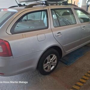 SKODA OCTAVIA BERLINA 1.2 TSI AÑO 2010 - Imagen 3