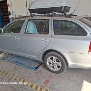 SKODA OCTAVIA BERLINA 1.2 TSI AÑO 2010 - Imagen 4